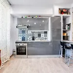 Superbe T2 de Standing au Pharo - Air Rental