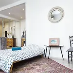 Superbe T2 de Standing au Pharo - Air Rental